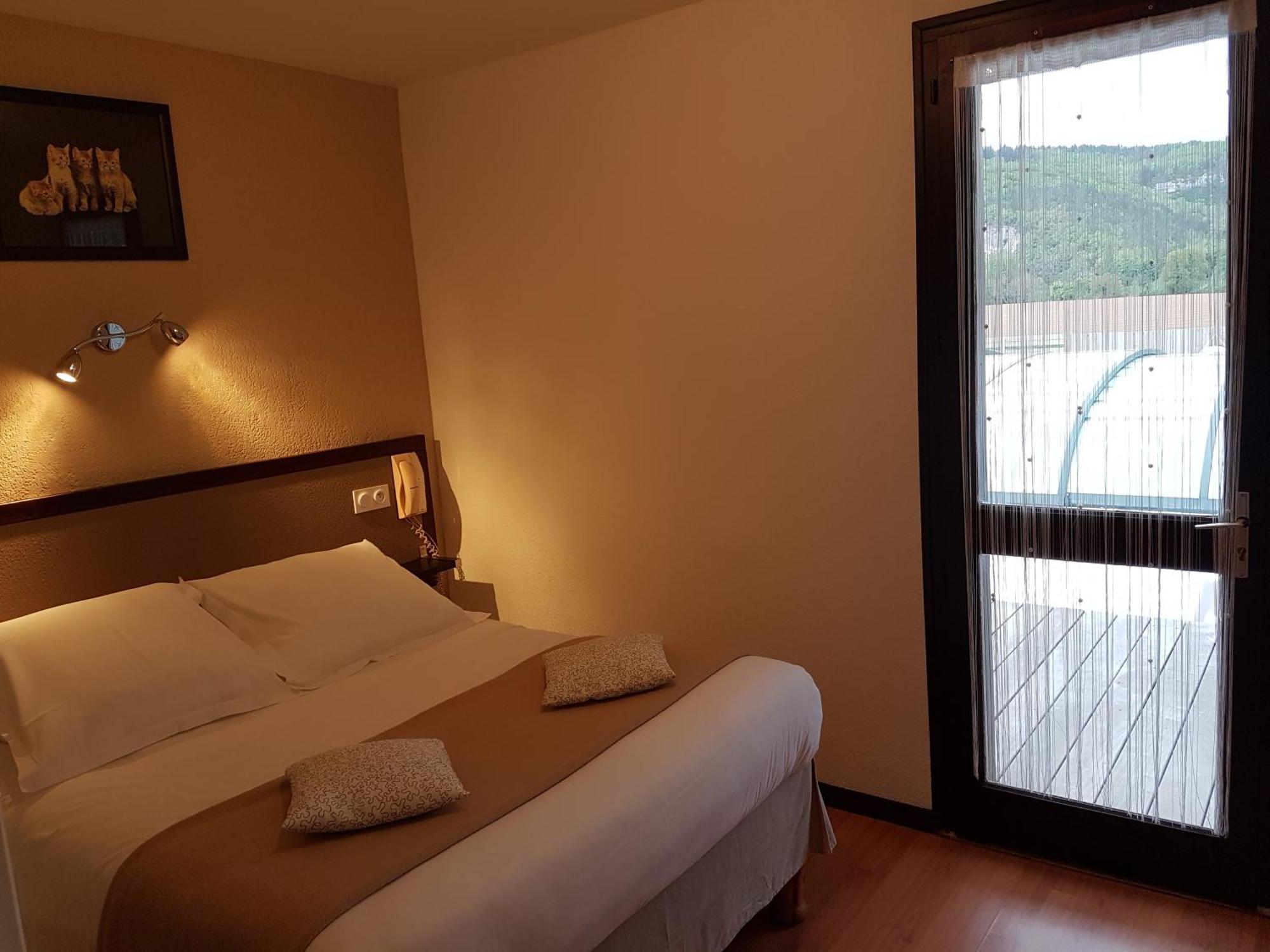 Hotel Les Gabarres Tour-de-Faure Camera foto
