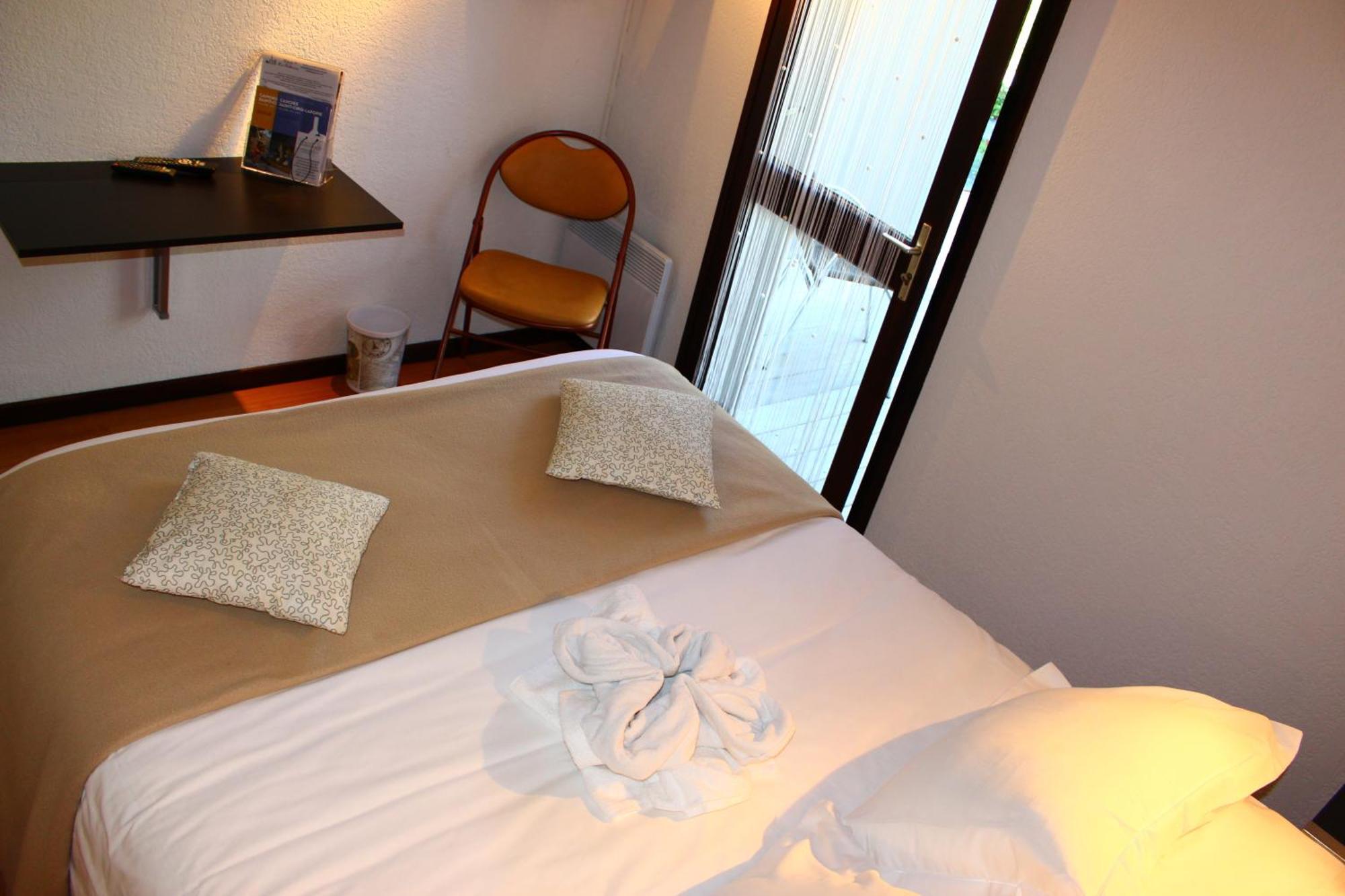 Hotel Les Gabarres Tour-de-Faure Esterno foto