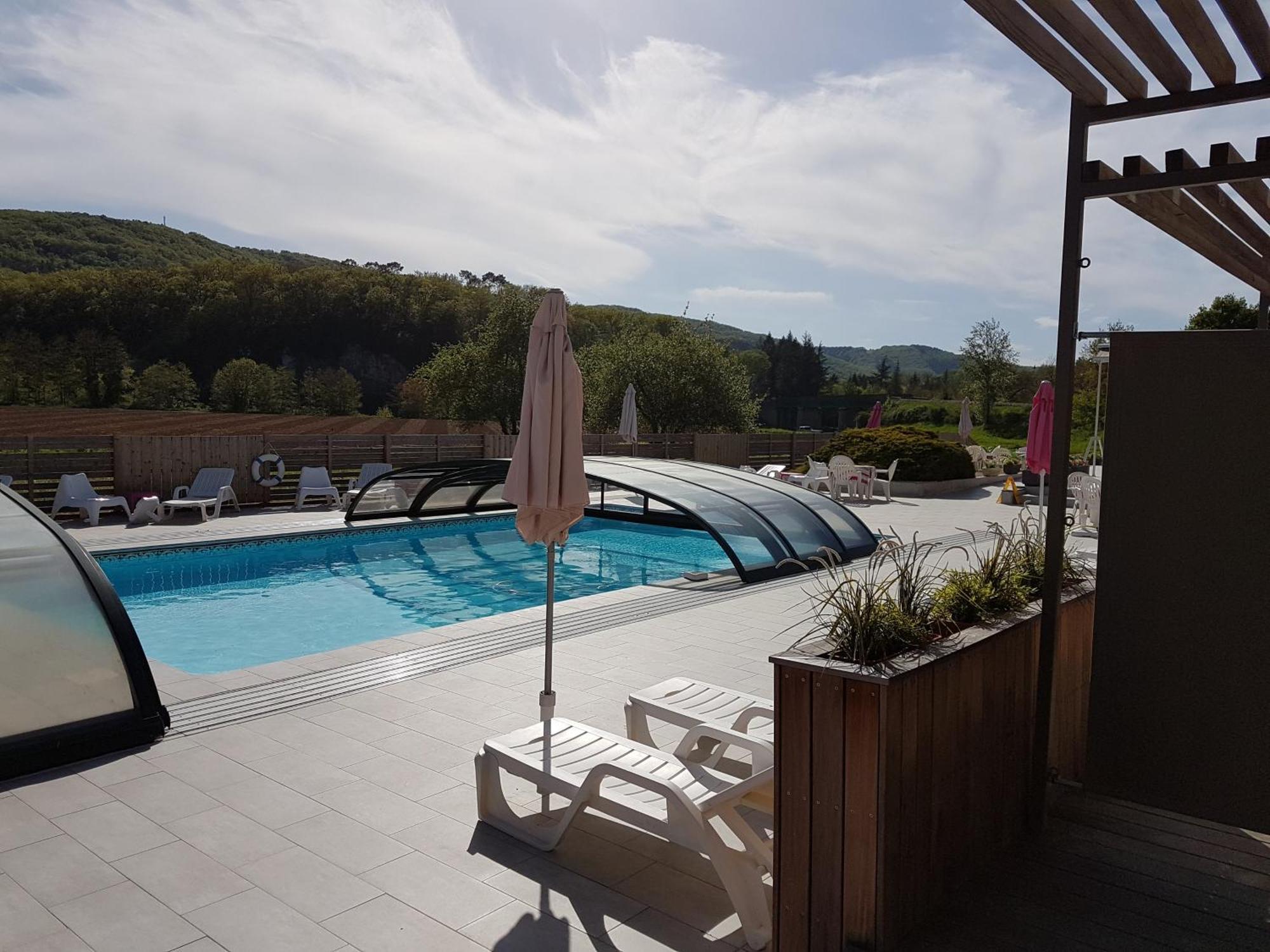 Hotel Les Gabarres Tour-de-Faure Camera foto