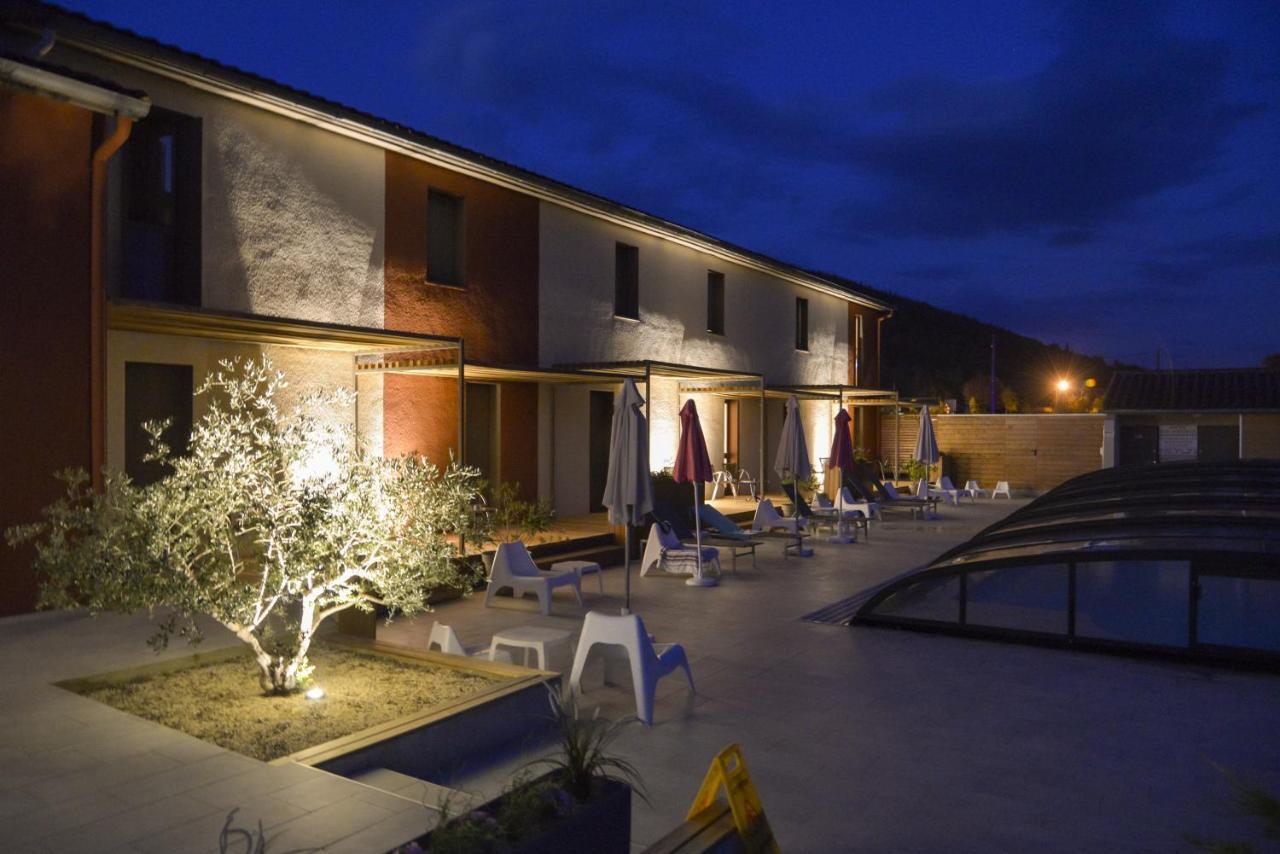 Hotel Les Gabarres Tour-de-Faure Esterno foto